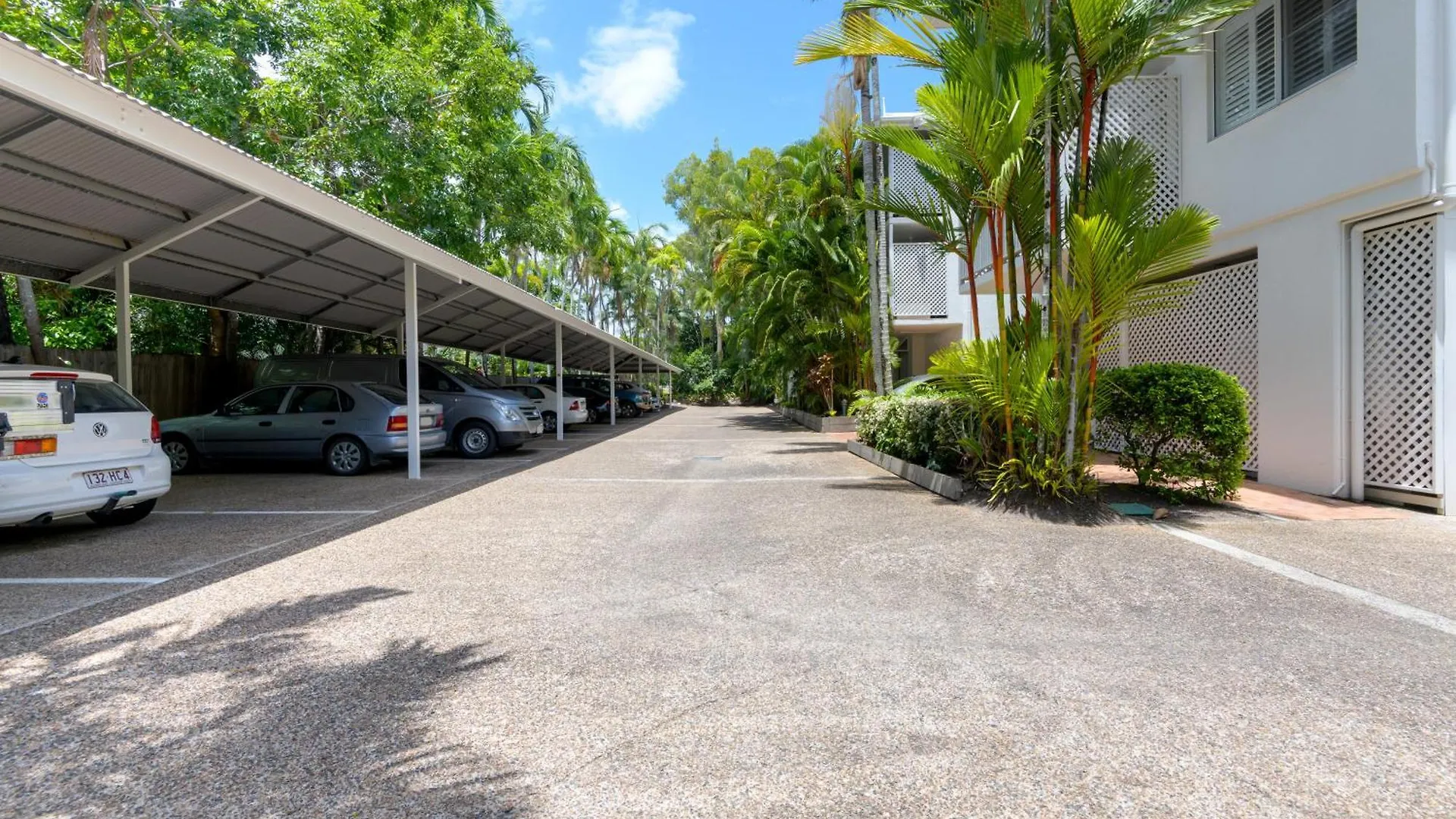 Coral Apartments Port Douglas 3*,
