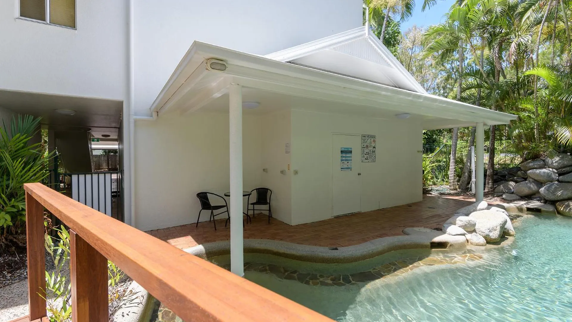 Coral Apartments Port Douglas Aparthotel