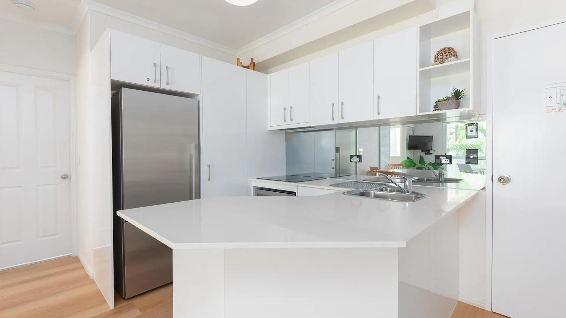 Coral Apartments Port Douglas Aparthotel
